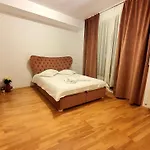 Centru Unirii Luxury Vip Apartament 2 98 Mp ! Parcare Subterana Privata Incalzita Iarna Si Climatizata Vara Doar Cu Rezervare In Limita Locurilor Disponibile ! Proprietate In Regim Hoteliep - Nu Are Bucatarie ! Bukurešť
