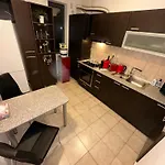 Centru Unirii Luxury Vip Apartament 2 98 Mp ! Parcare Subterana Privata Incalzita Iarna Si Climatizata Vara Doar Cu Rezervare In Limita Locurilor Disponibile ! Proprietate In Regim Hoteliep - Nu Are Bucatarie ! *
