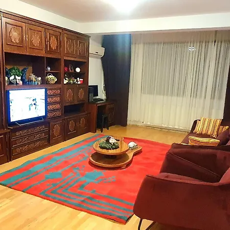 Centru Unirii Luxury Vip Apartament 2 98 Mp ! Parcare Subterana Privata Incalzita Iarna Si Climatizata Vara Doar Cu Rezervare In Limita Locurilor Disponibile ! Proprietate In Regim Hoteliep - Nu Are Bucatarie ! * Βουκουρέστι